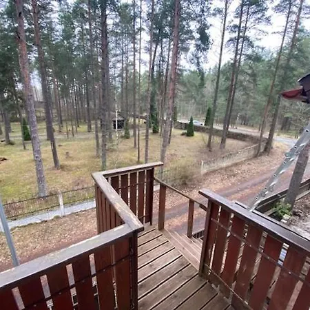 Eramajas 2-toaline Korter Eraldi Sissepaeaesuga Narva-joesuus