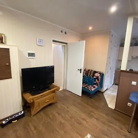 Eramajas 2-toaline Korter Eraldi Sissepaeaesuga Narva-joesuus Apartmán
